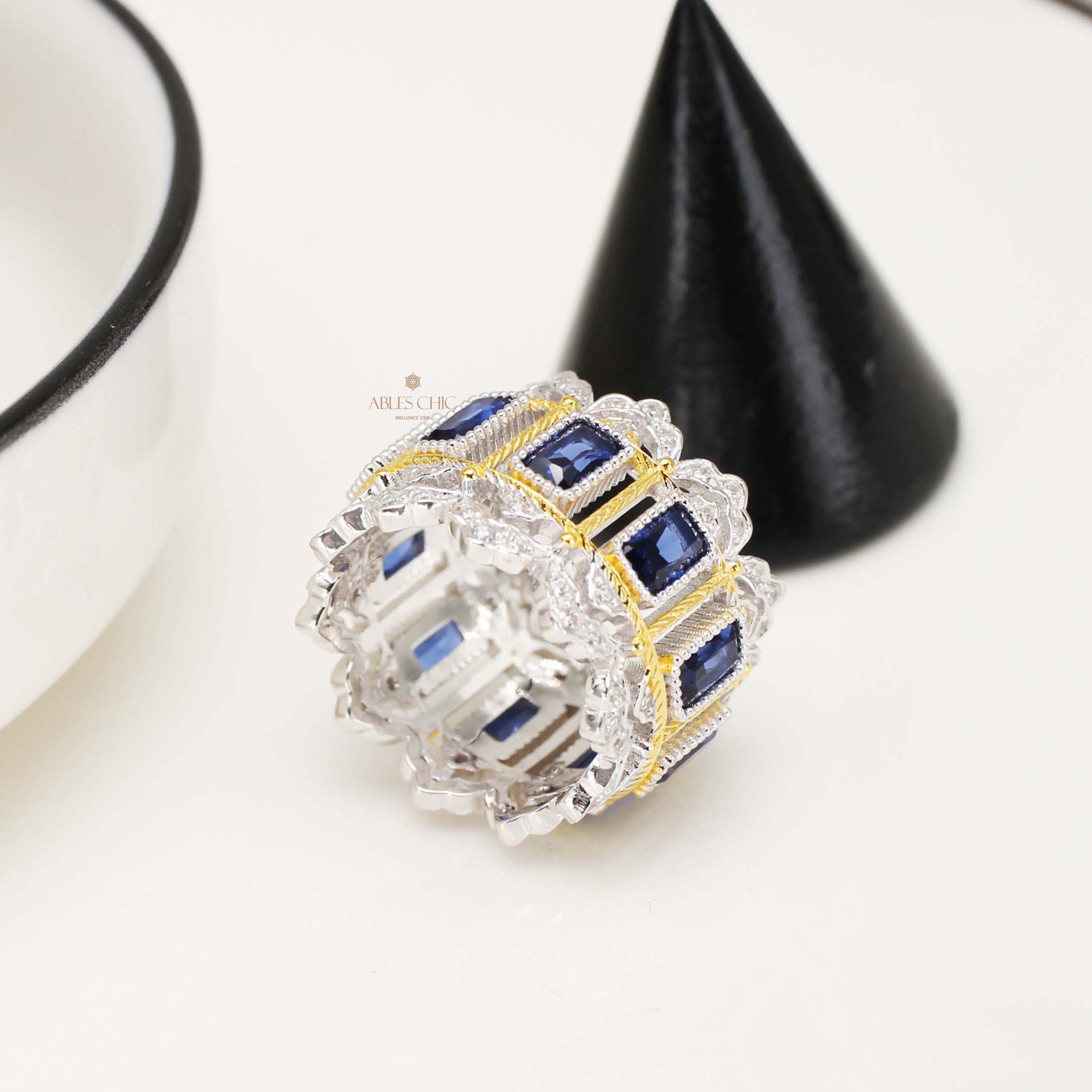 Bague florale ajourée en saphir 5125