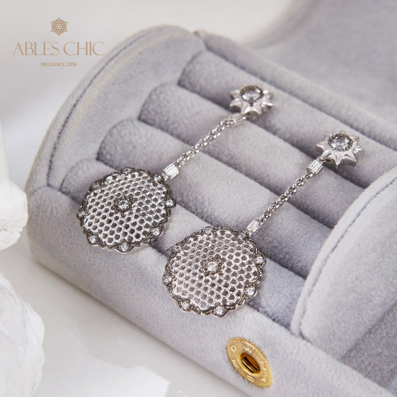 Boucles d'oreilles nid d'abeille dentelle noire 6141