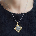 Collier de pièces de monnaie romaines 5779