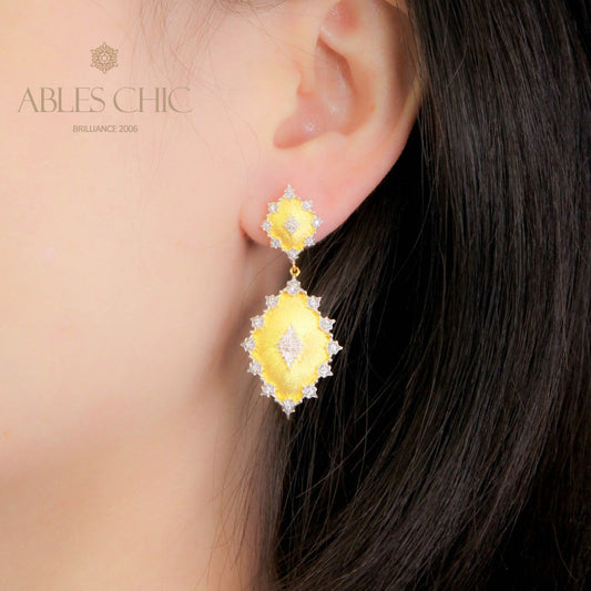 Boucles d'oreilles florales étoiles soyeuses détaillées 5278