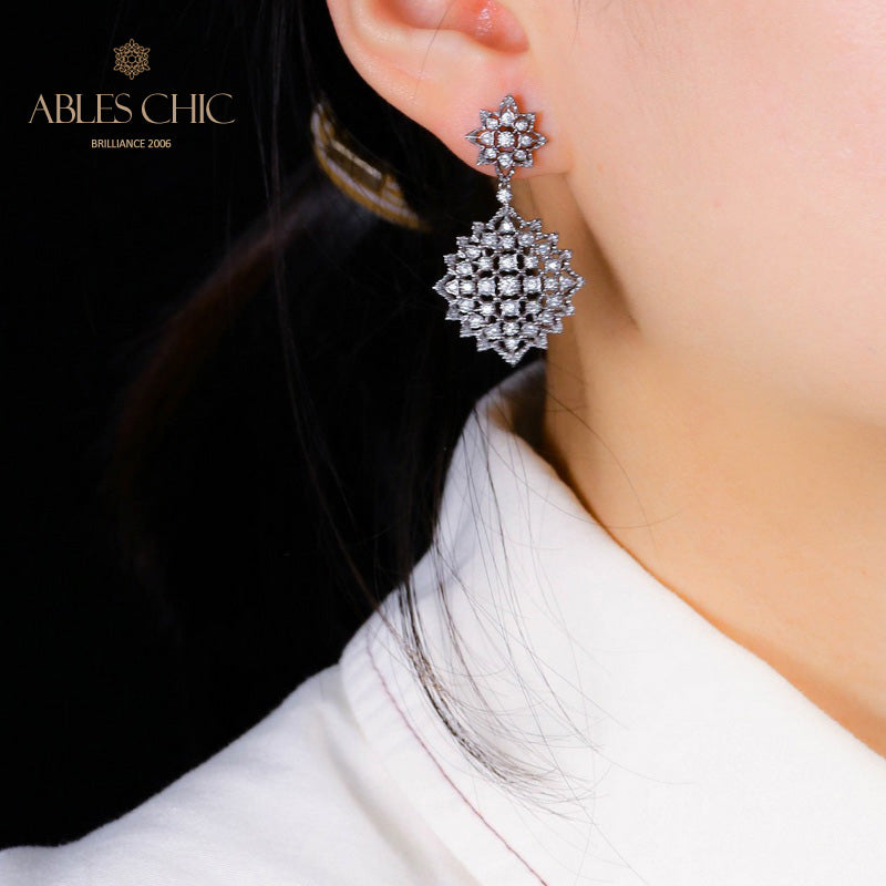 Boucles d'oreilles ajourées en dentelle noire 5161