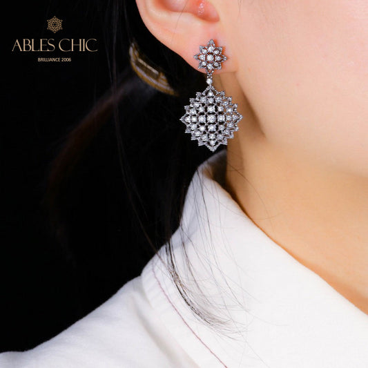 Boucles d'oreilles ajourées en dentelle noire 5161
