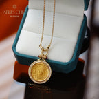 Collier de pièces de monnaie de l'empereur en livre d'or
