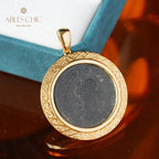 Pendentif médaillon d’artefact de l’empereur romain uniquement