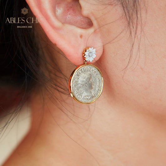 Boucles d’oreilles florales en lire romaine