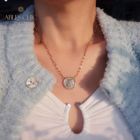 Collier de pièces de monnaie à rabat de la déesse byzantine