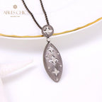 Collier ovale floral trèfle 5496