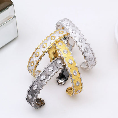Bracelet Fretworks en Tissu Soyeux 5433
