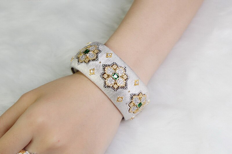 Bracelet Floral Émeraude Fretwork Dense 5232