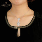 Collier en nid d'abeille floral en dentelle 5552