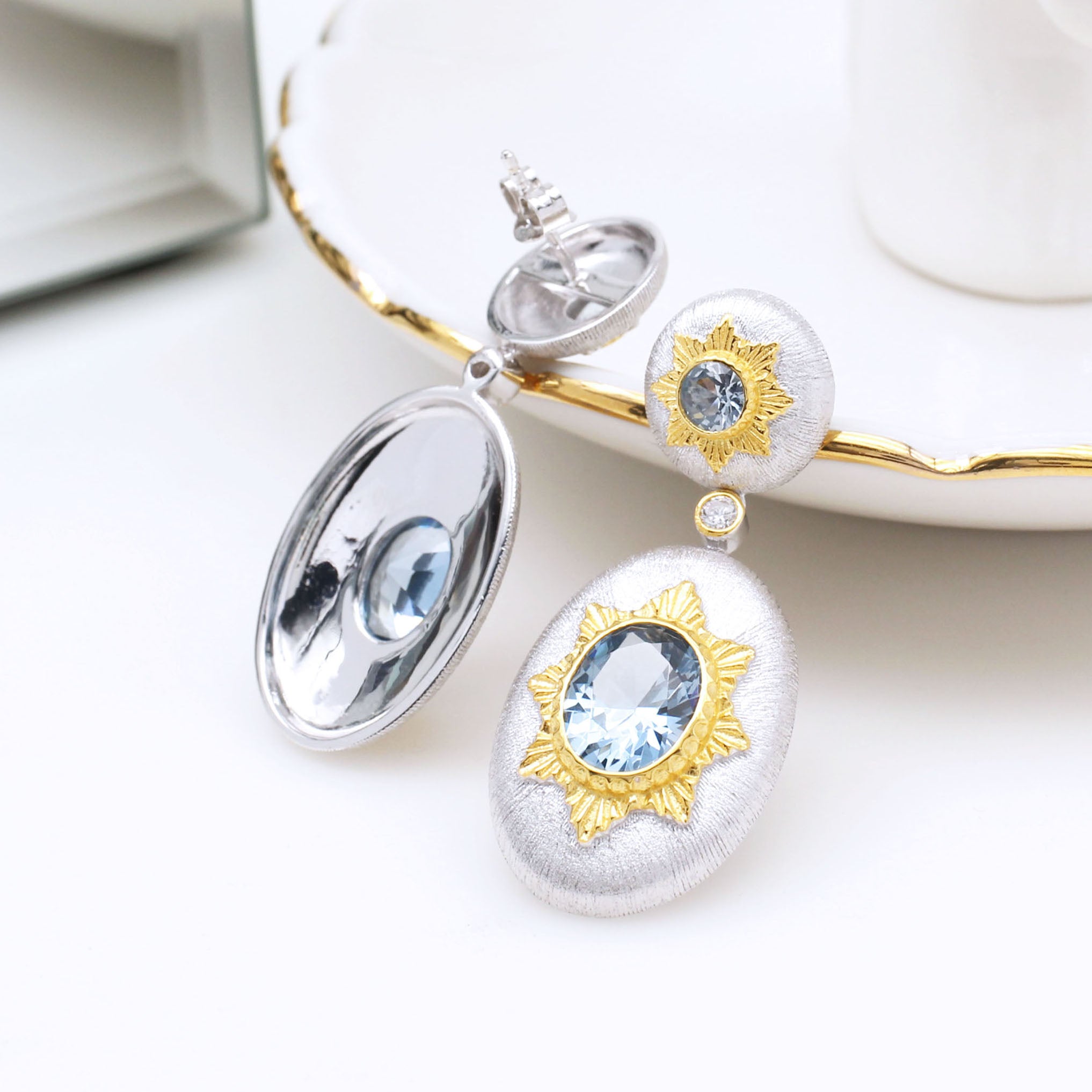Boucles d'oreilles pendantes ovales étoilées et soyeuses 5468