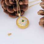 Collier médaillon gravure soyeuse 5214