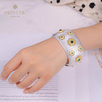Bracelet large avec pierres précieuses étoilées soyeuses 5455