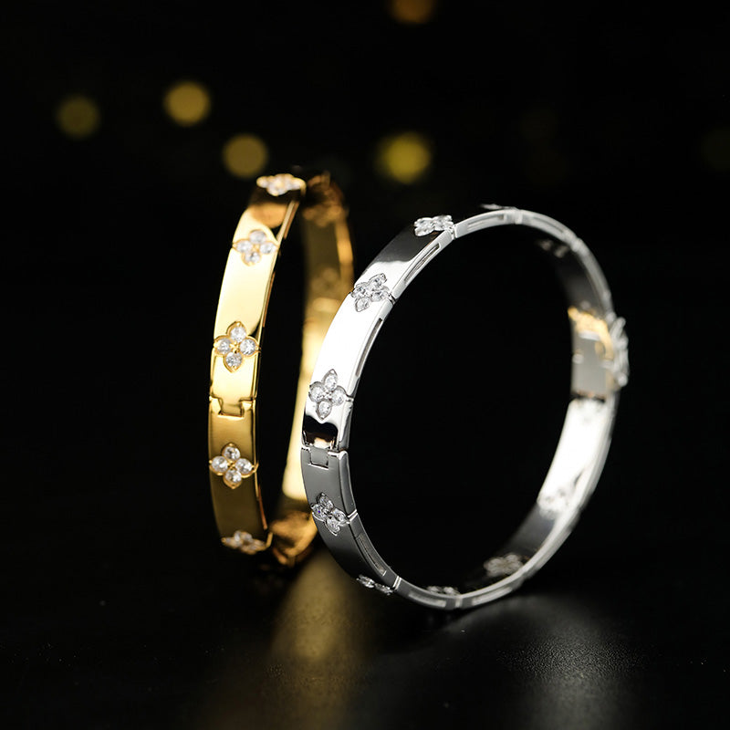 Bracelet trèfles hautement polis 203707