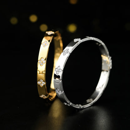 Bracelet trèfles hautement polis 203707