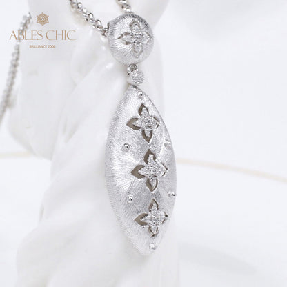 Collier ovale floral trèfle 5496