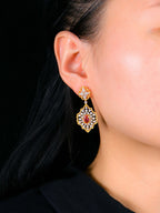 Boucles d'oreilles florales en nid d'abeille détaillées 5117