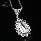 Collier étoilé en forme de larme soyeuse 5060