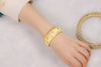 Bracelet texturé en tissu fleurs de prunier 5651