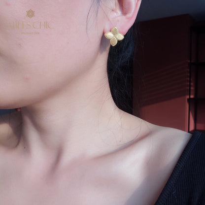 Boucles d'oreilles trèfle soyeux 6123