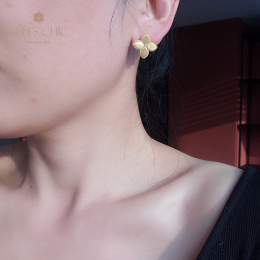 Boucles d'oreilles trèfle soyeux 6123