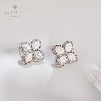 Boucles d'oreilles trèfle soyeux 6123