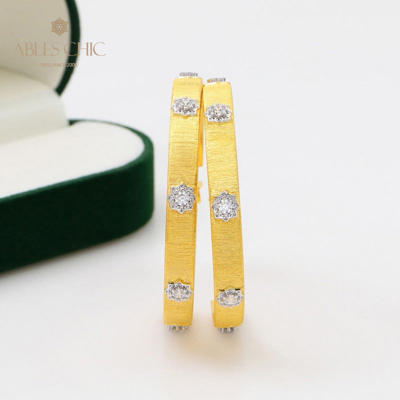 Boucles d'oreilles créoles étoiles en soie 5482