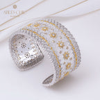 Bracelet floral traditionnel en soie 5221