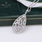 Collier en forme de goutte de boutons de rose 5275