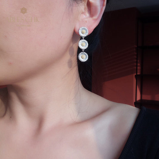 Boucles d'oreilles soyeuses Daisy Chandelier 6134