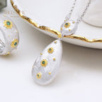 Collier floral en forme de larme soyeuse 5024