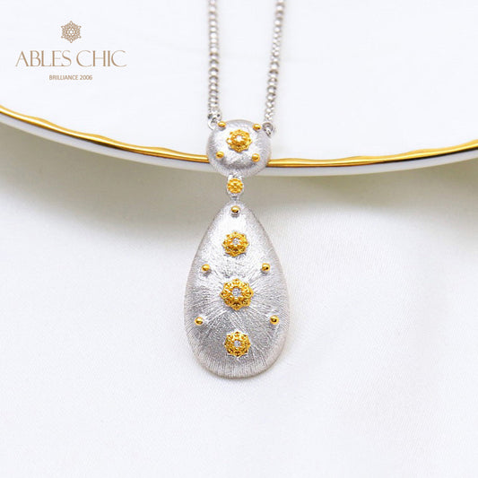 Collier floral en forme de larme soyeuse 5024