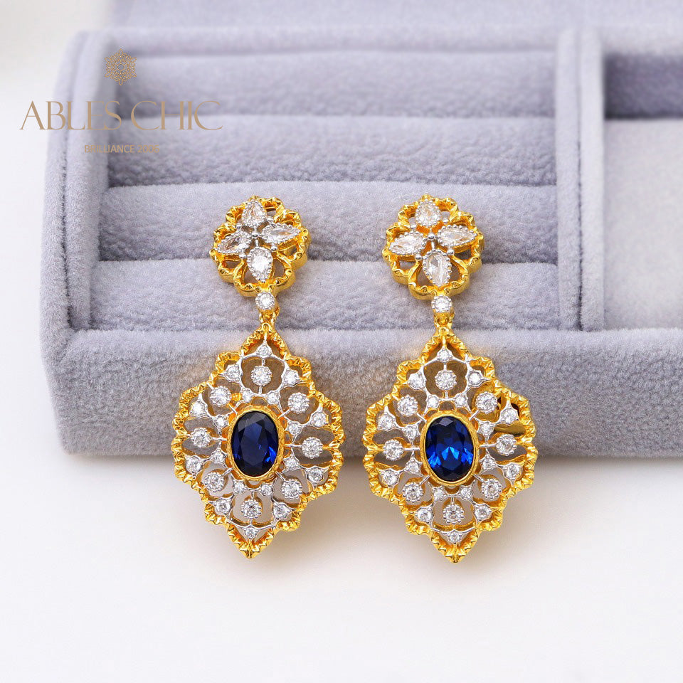Boucles d'oreilles florales en nid d'abeille détaillées 5117