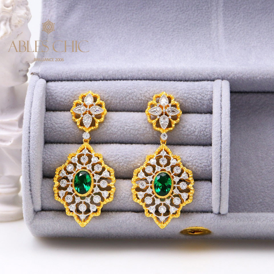 Boucles d'oreilles florales en nid d'abeille détaillées 5117