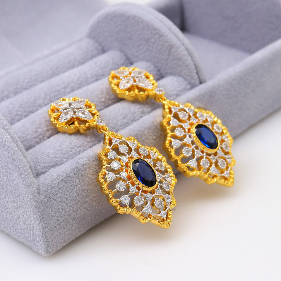 Boucles d'oreilles florales en nid d'abeille détaillées 5117