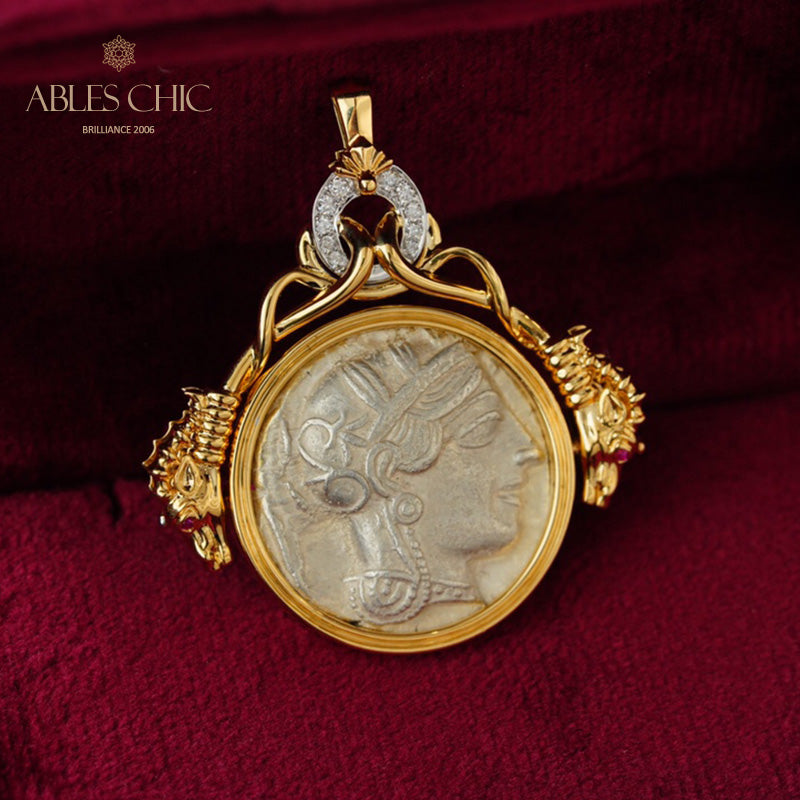 Pendentif médaillon à rabat Athena Owl uniquement