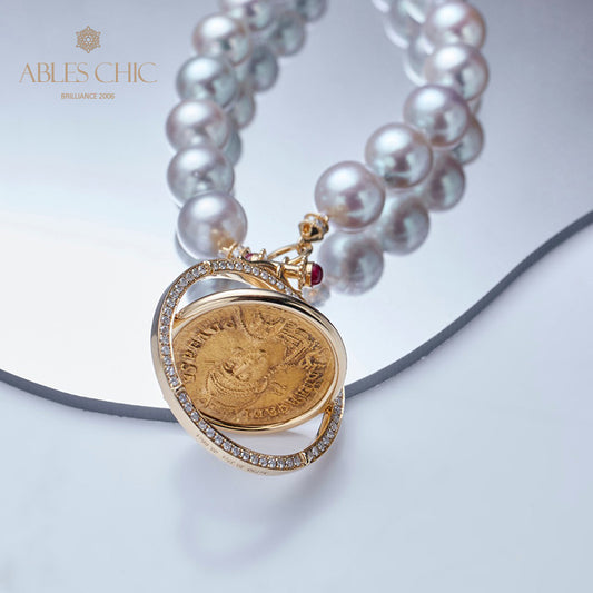 Collier médaillon réversible en perles d'Akoya et pièce de monnaie byzantine