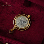 Pendentif à pièce de monnaie romaine uniquement