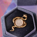 Pendentif à épingle à médaillon serpent Medusa uniquement