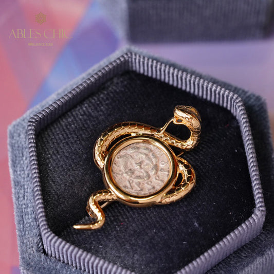 Pendentif à épingle à médaillon serpent Medusa uniquement
