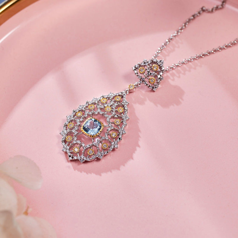 Collier lustre en filigrane de dentelle 6022