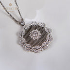 Pendentif Floral en Filigrane de Dentelle 6133