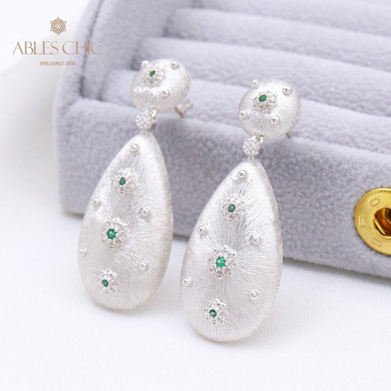 Boucles d'oreilles étoilées en forme de larme soyeuse 5050