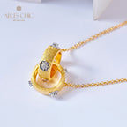 Collier avec anneaux entrelacés à motif en soie 5861