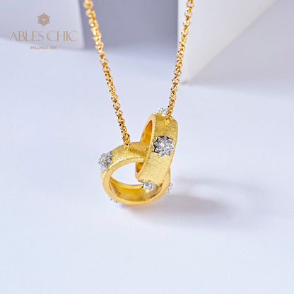 Collier avec anneaux entrelacés à motif en soie 5861