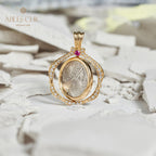 Pendentif médaillon rubis pièce grecque uniquement